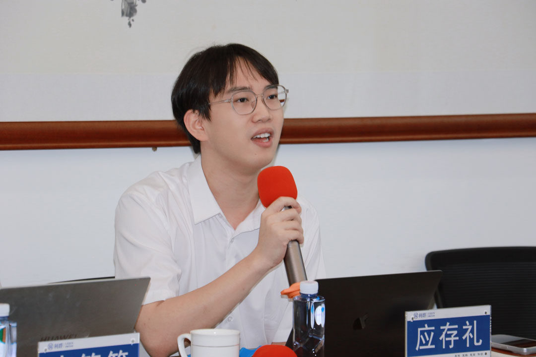 IMG_6879-2.jpg IMG_6879-2.jpg